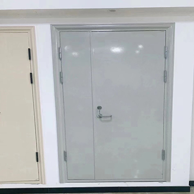 厂家生产展示的样品防火门.jpg